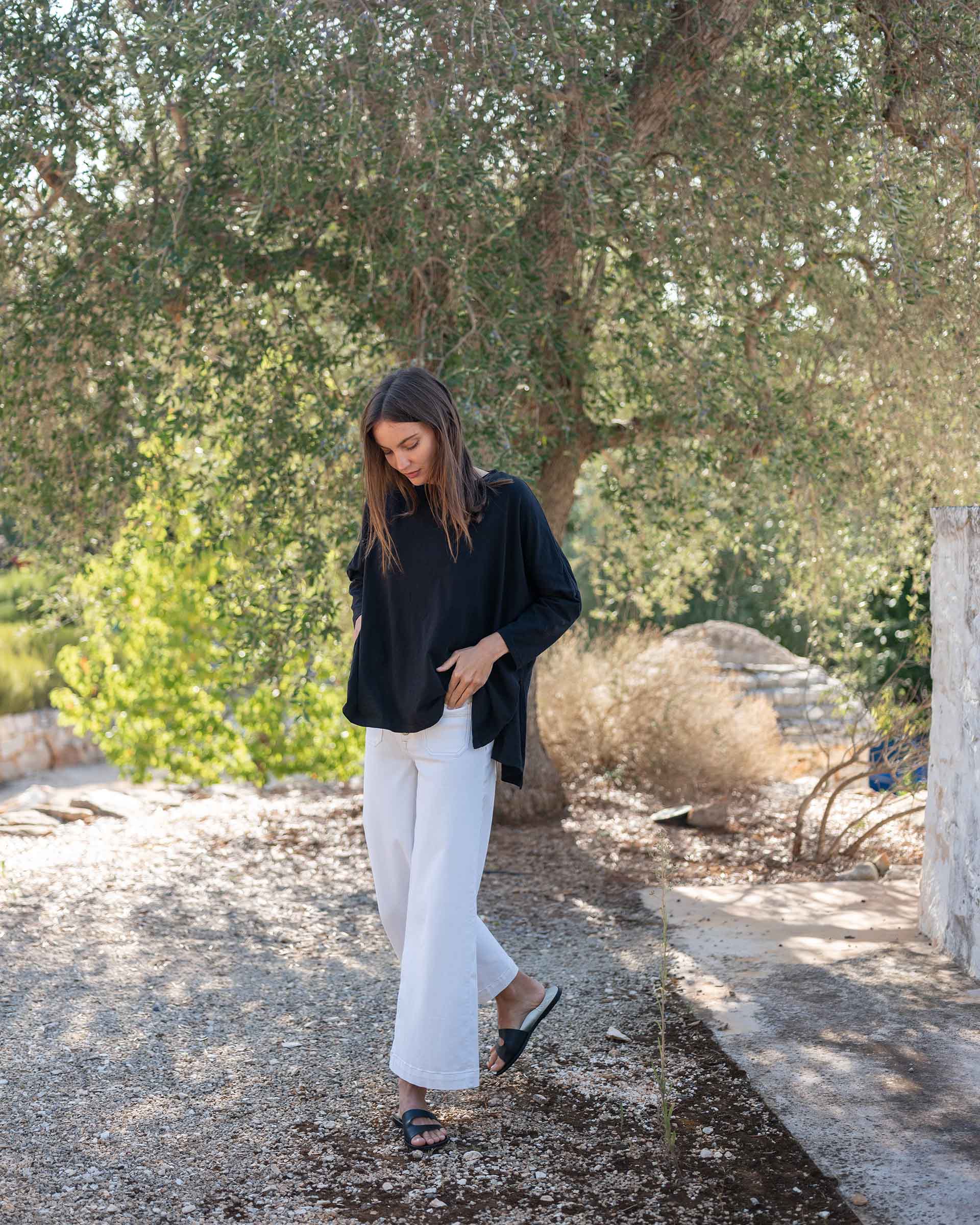 Women's One Size Tee in Black Travel Destination Outfit