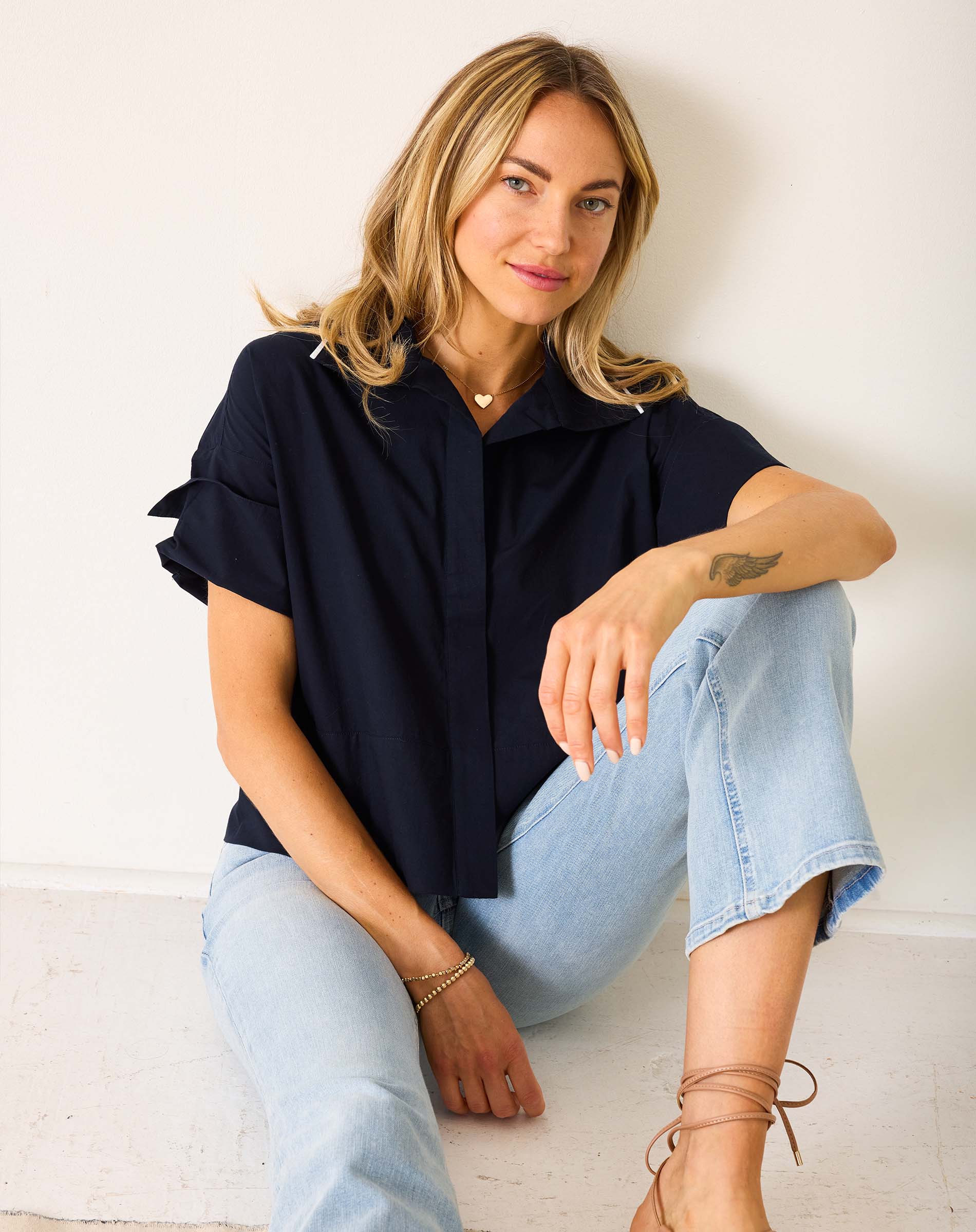 Women's Navy Short Sleeve Top