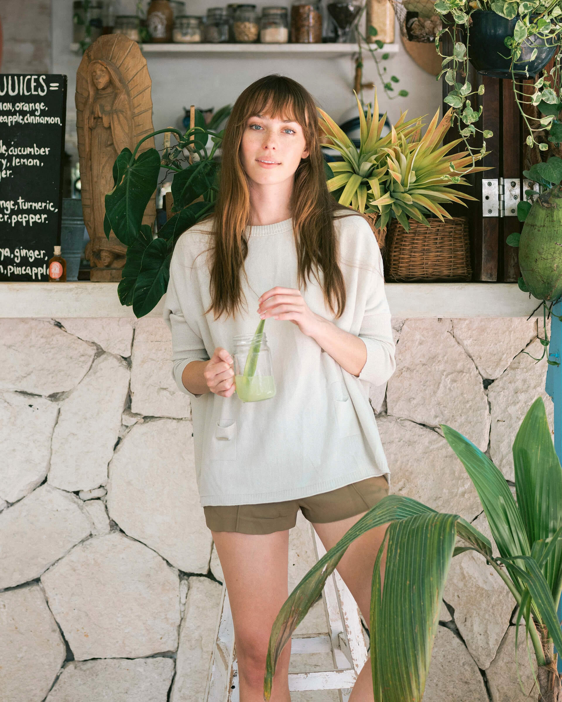 Women's Oversized Crewneck Knit Sweater in Light Brown Travel Destination