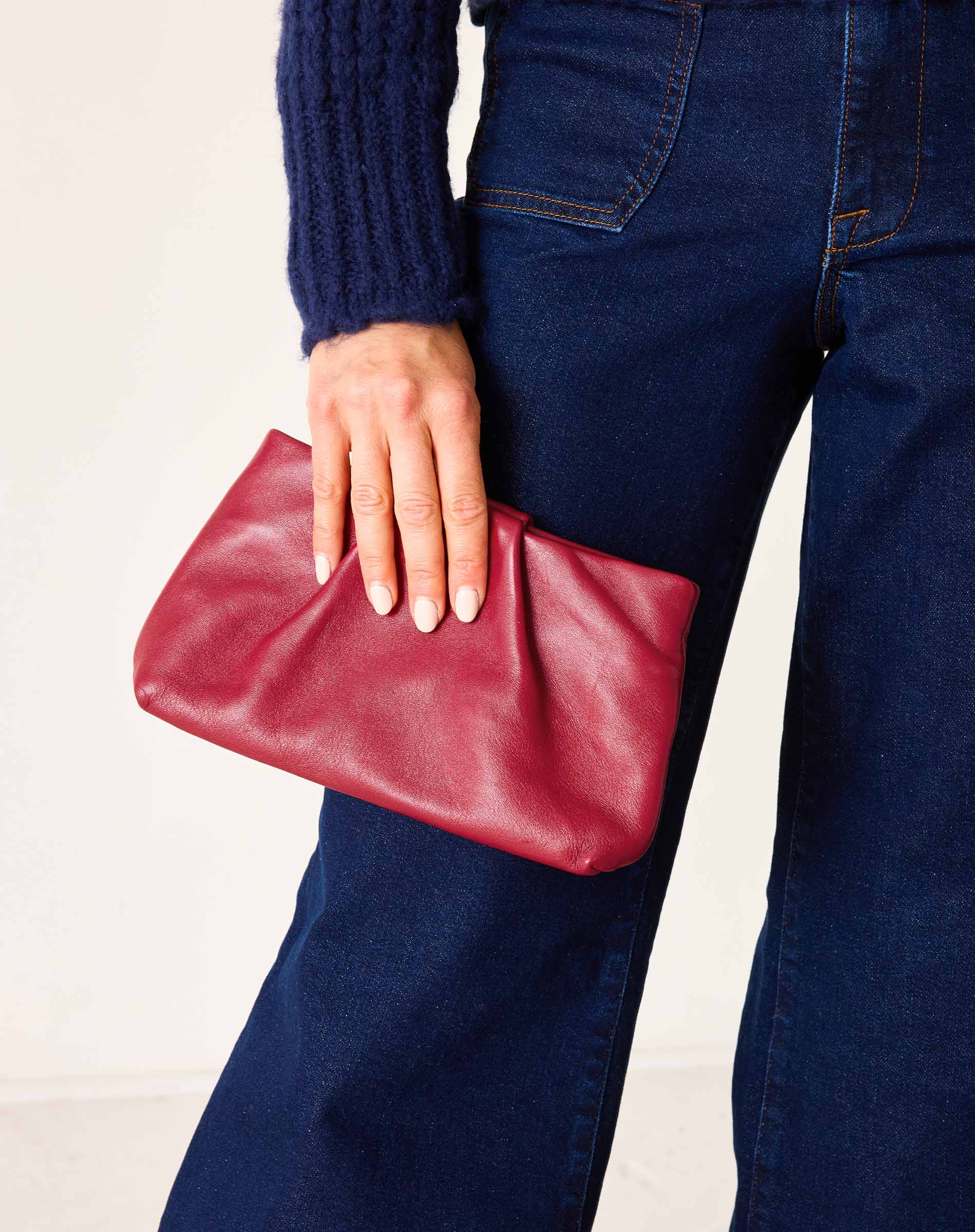 5th Ave Small Adjustable Clutch