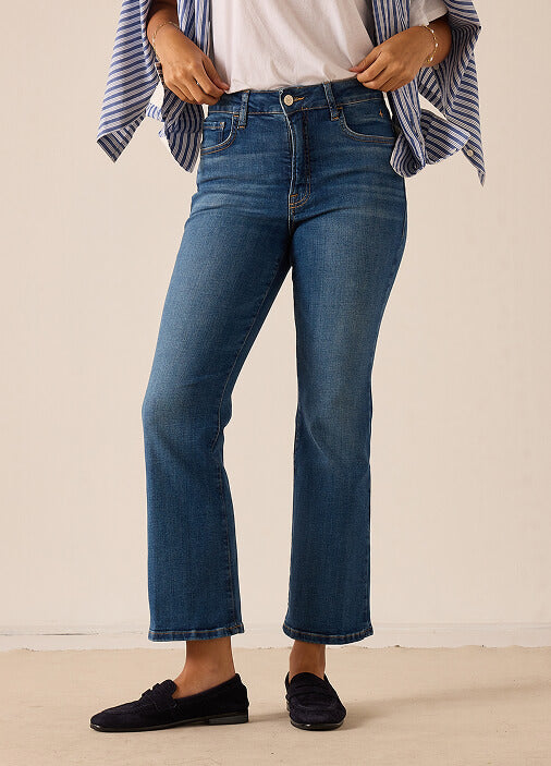 MERSEA women's travel-friendly medium wash blue high-rise denim jeans with a relaxed straight-leg fit and wide hem.