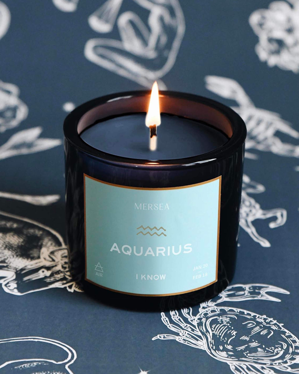 Aquarius Zodiac Candle - (January 20 - February 18)