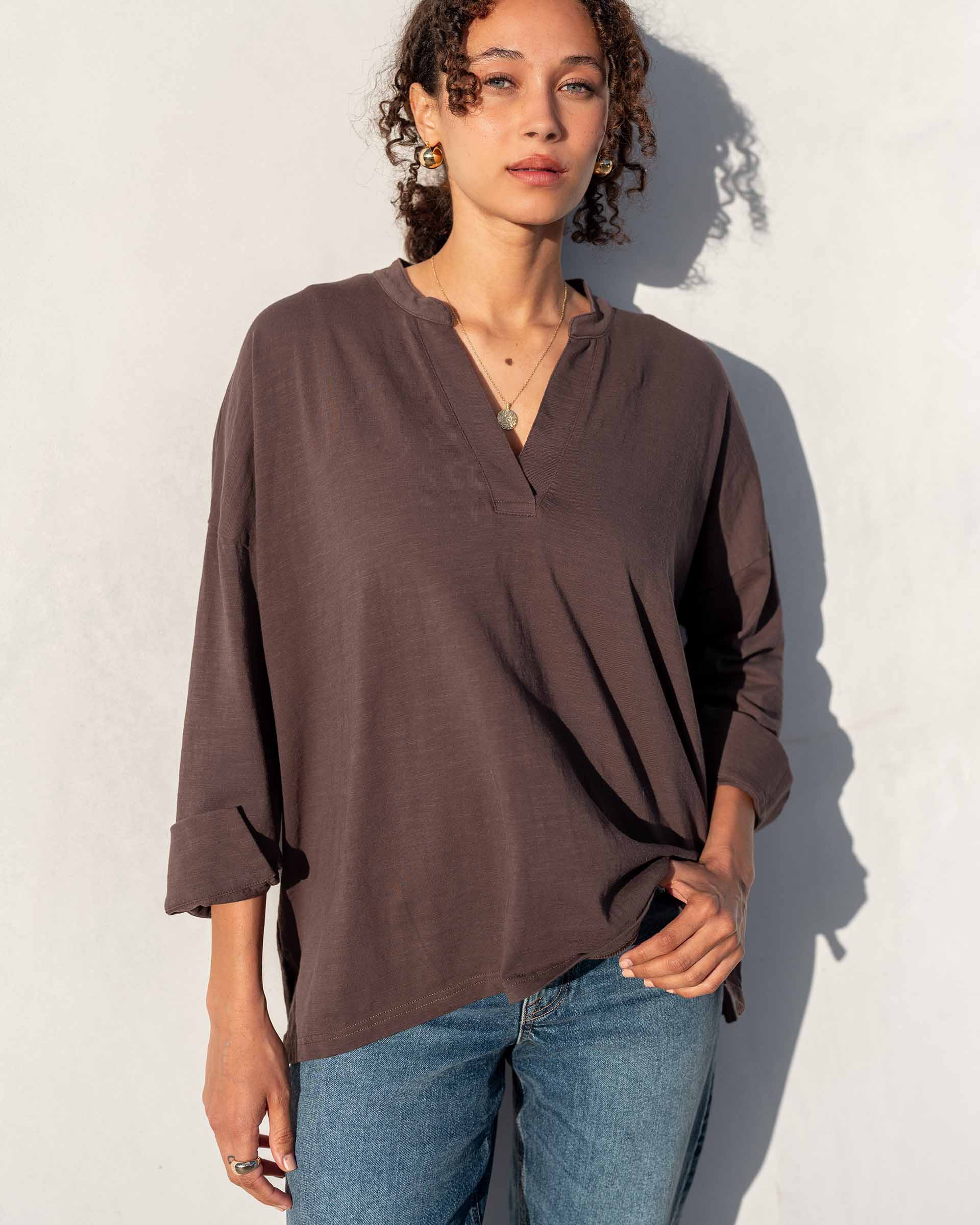 Women's Brown V-neck Cuff Tee for Fall