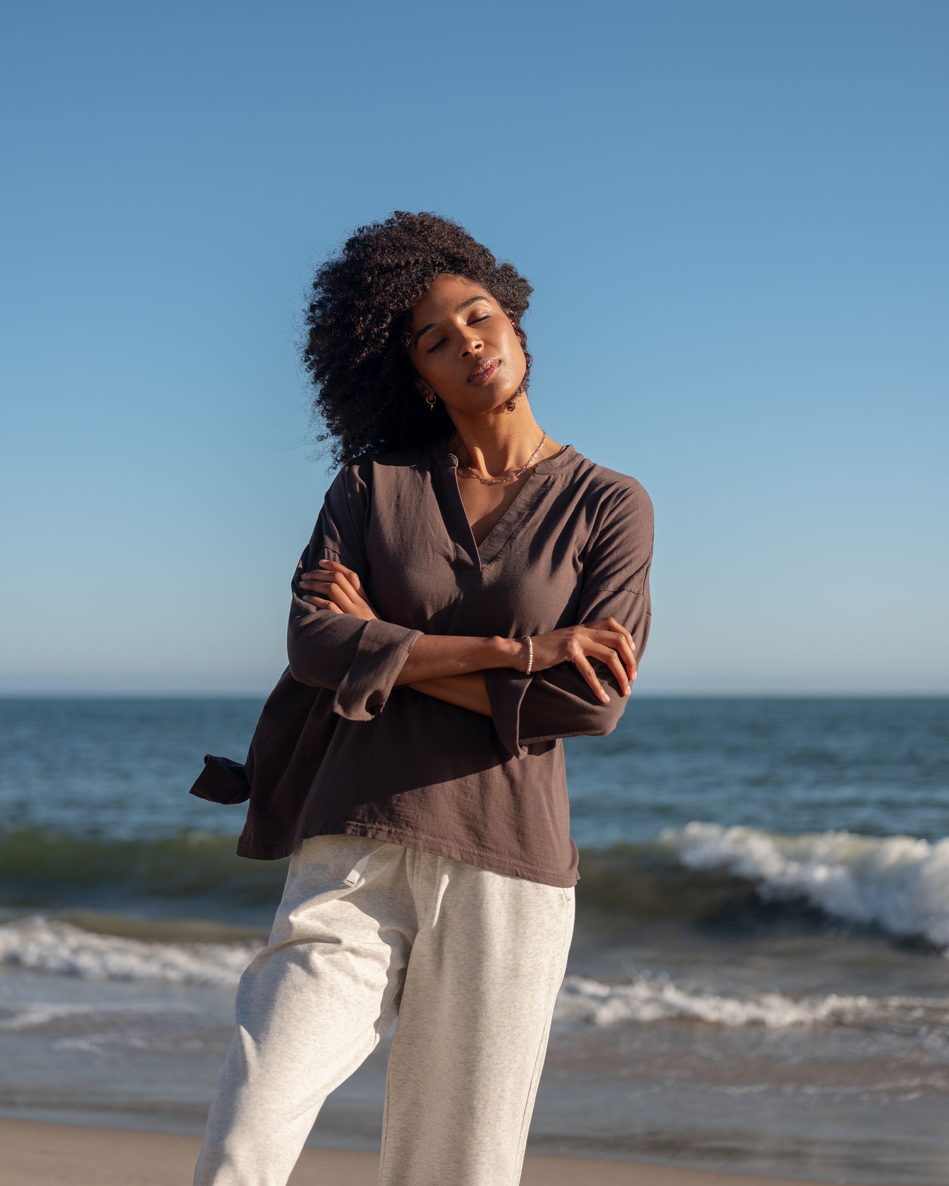 Women's Brown V-neck Cuff Tee for Fall