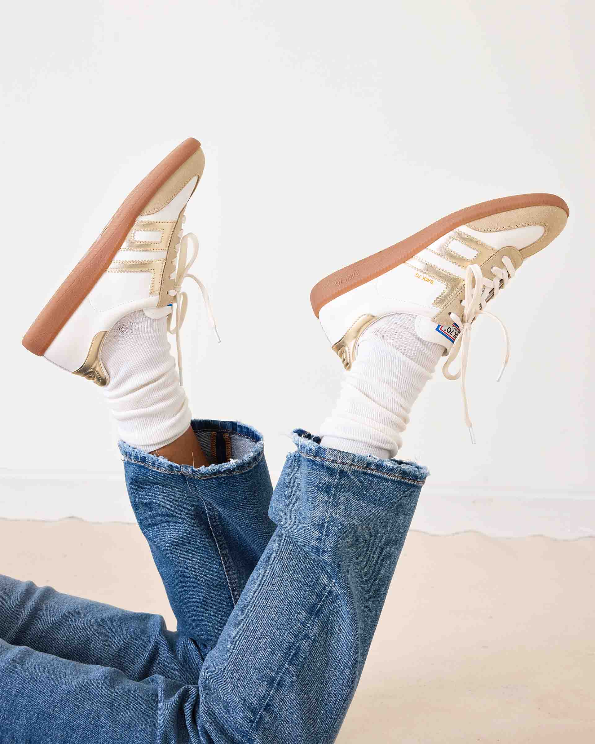CLOUD in BEIGE Sneakers