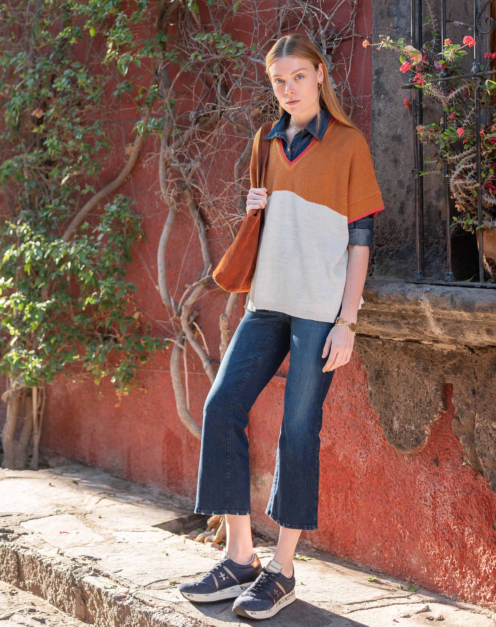 Women's Orange White Short Sleeve Vneck Sweater