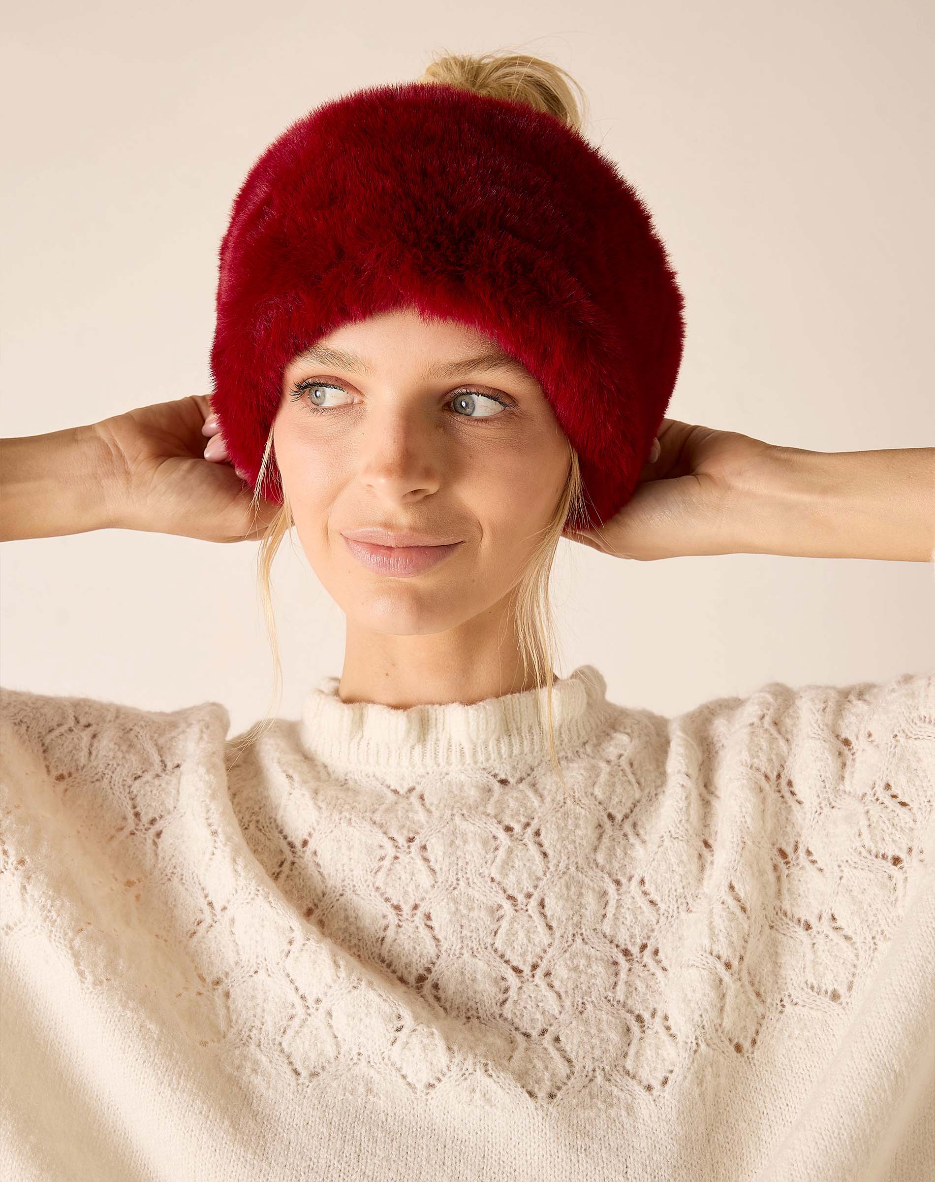 Women's travel-friendly garnet red faux fur headband.