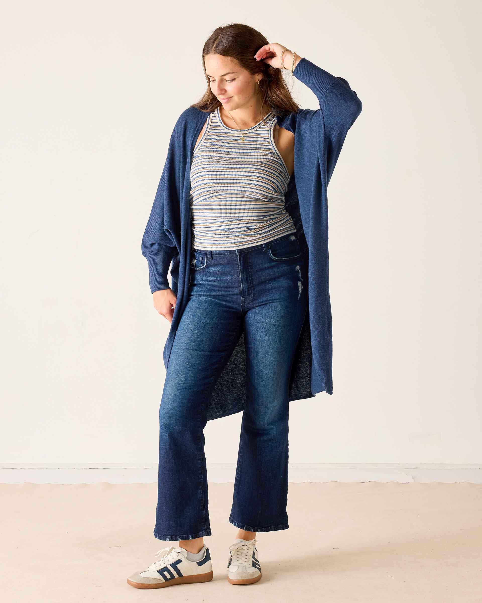 Women's travel-friendly denim blue chambray kimono with wide sleeves and a relaxed fit.