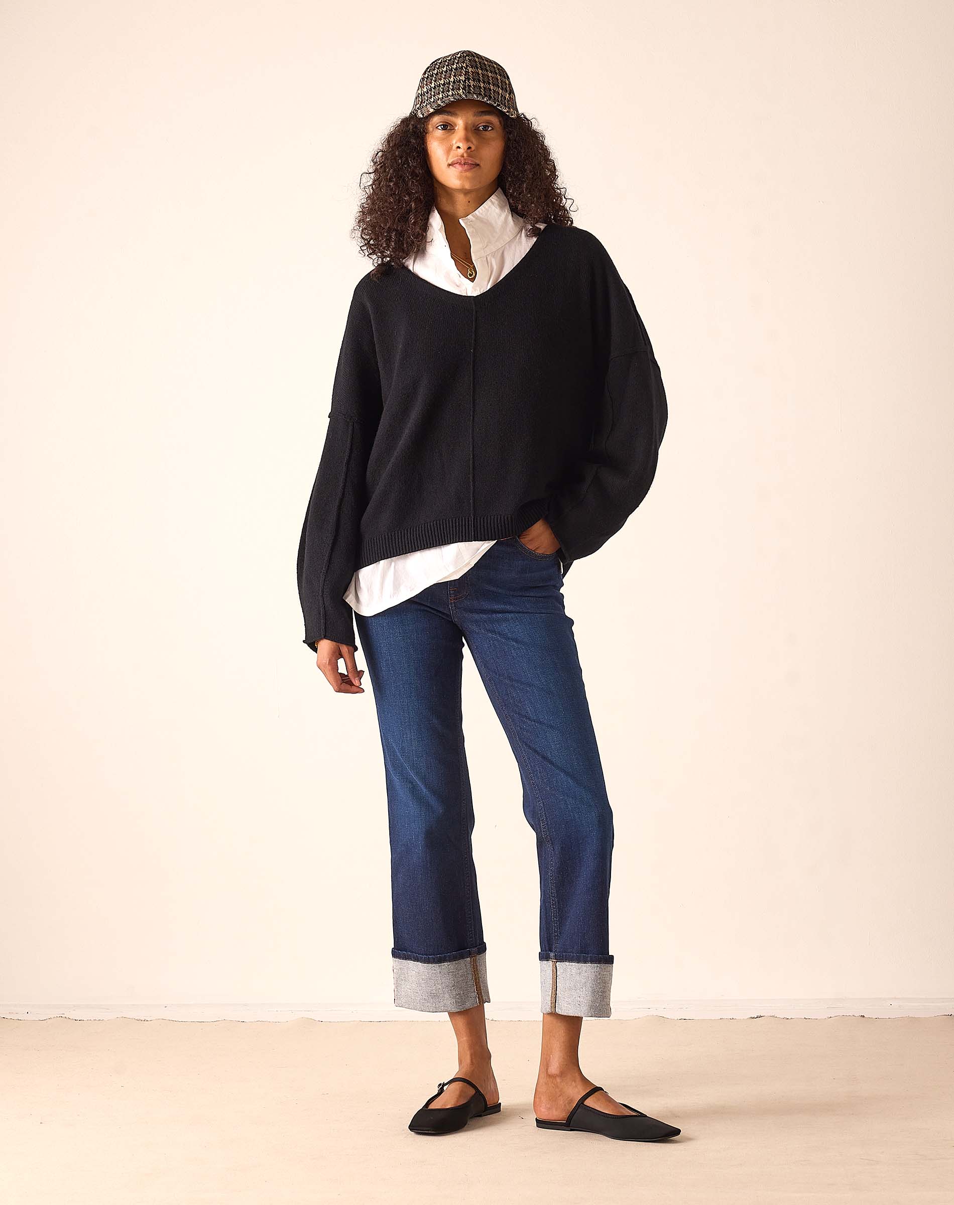 Lugano Cashmere V-Neck | Comfy Cashmere Sweater – MERSEA