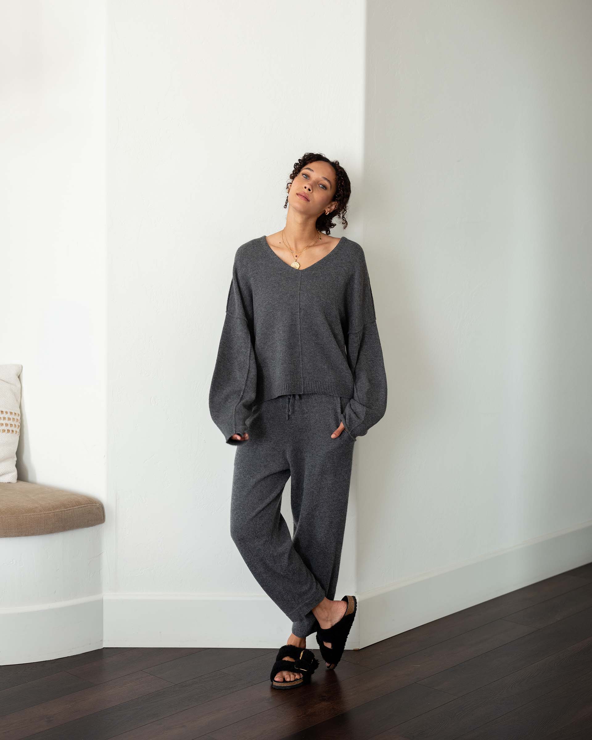 100% Cashmere V-Neck Sweater