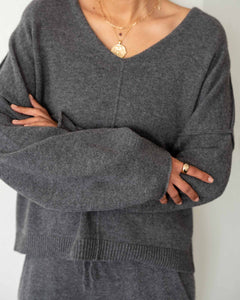 100% Cashmere V-Neck Sweater