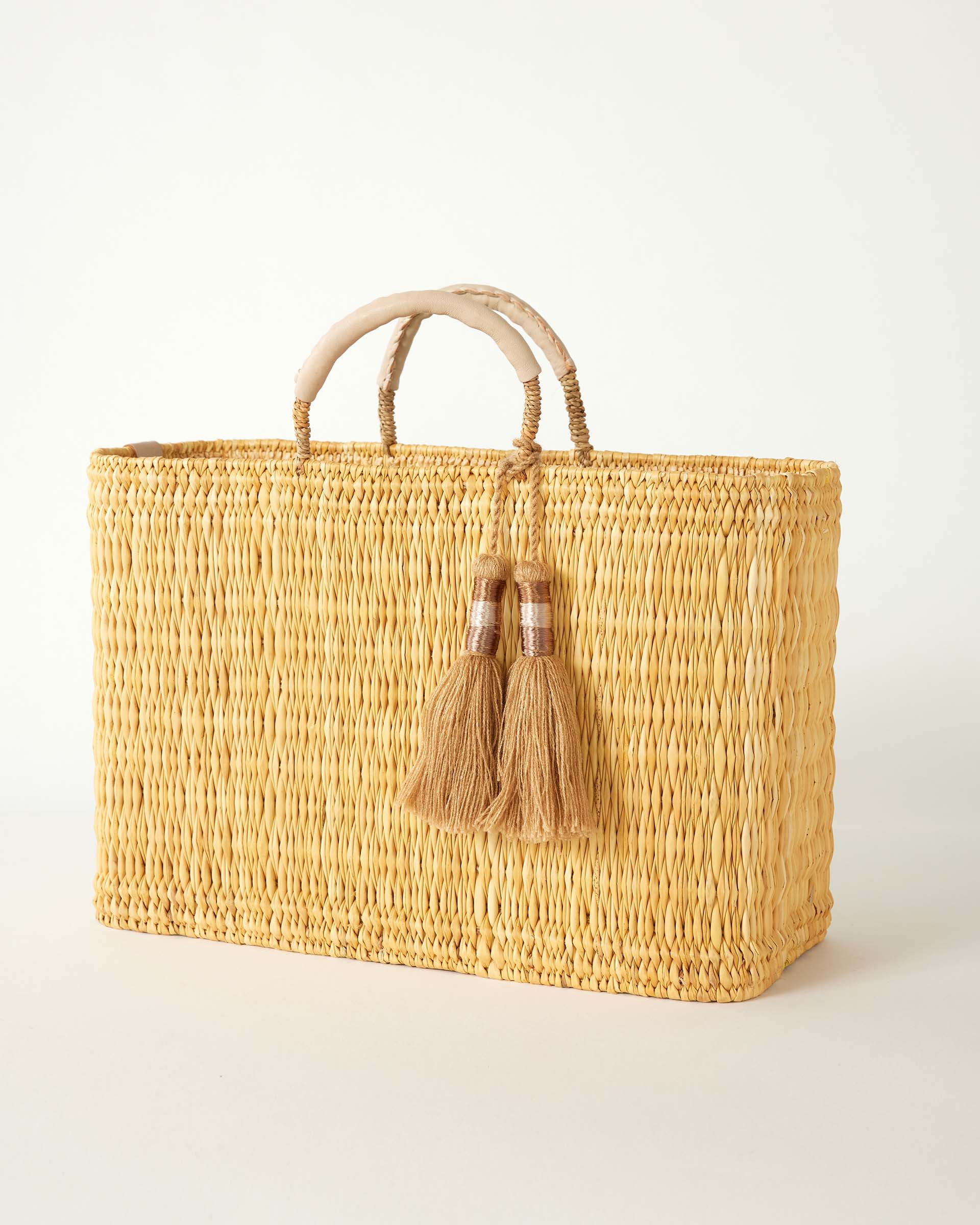 medina basket with natural tassel