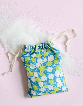 salt soak in pop impatiens pattern with bath salts coming out of bag