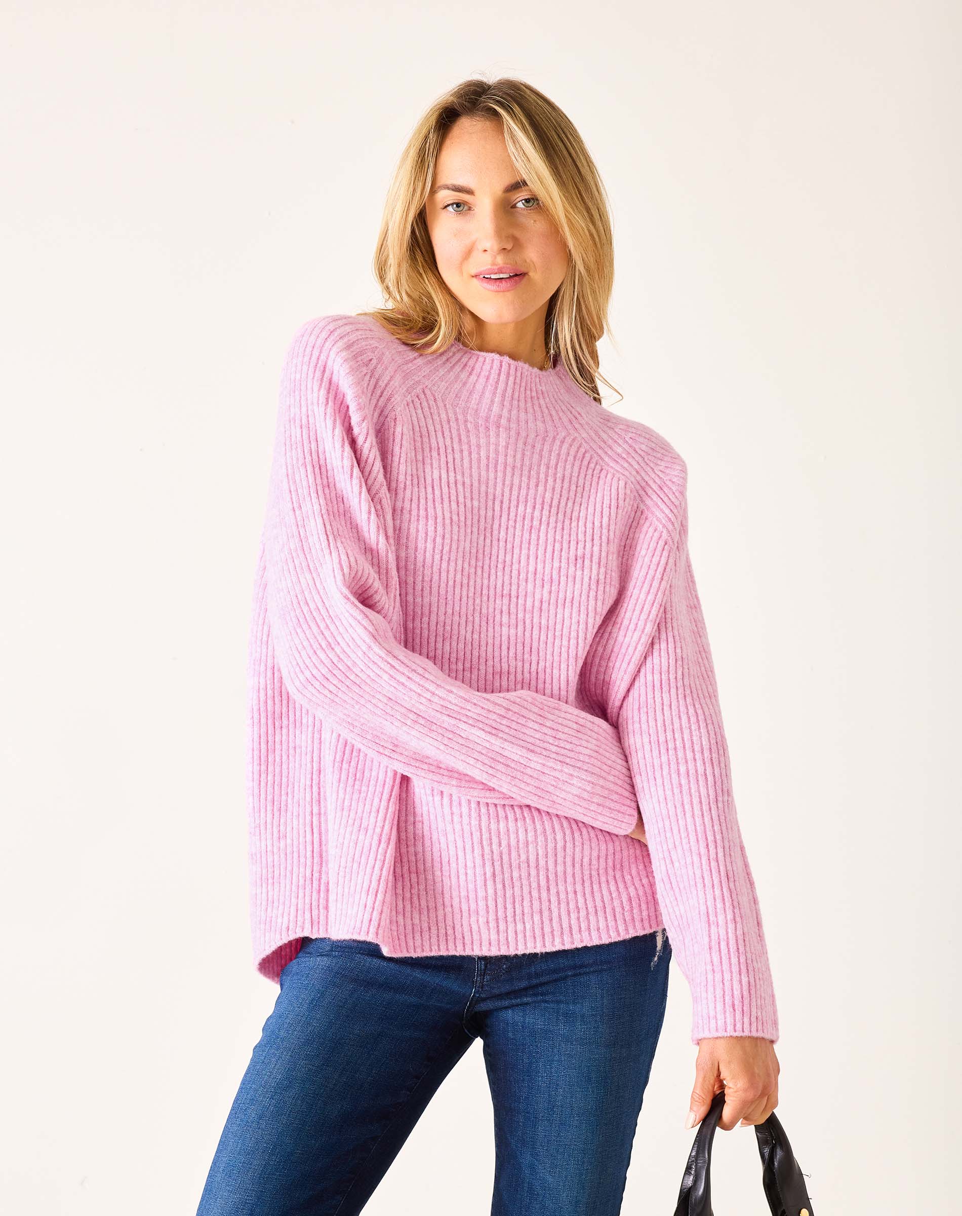 Heathered dewy pink ribbed mockneck sweater