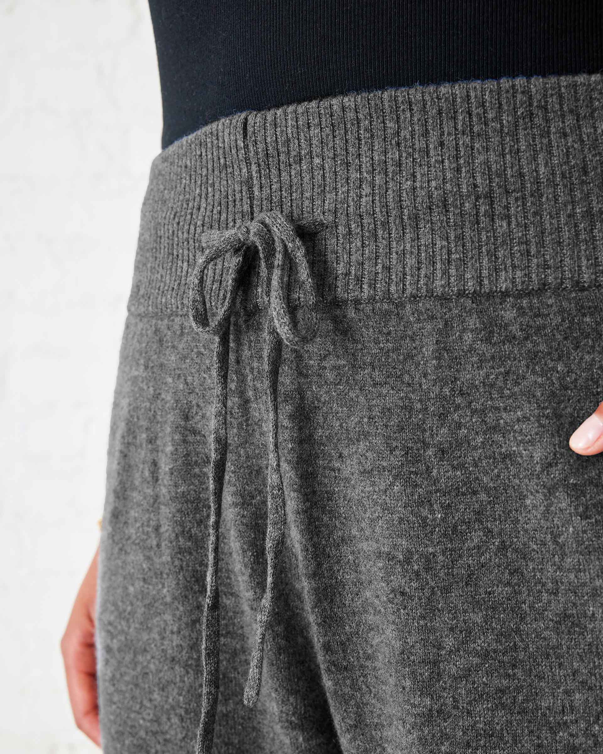 100% Cashmere Joggers