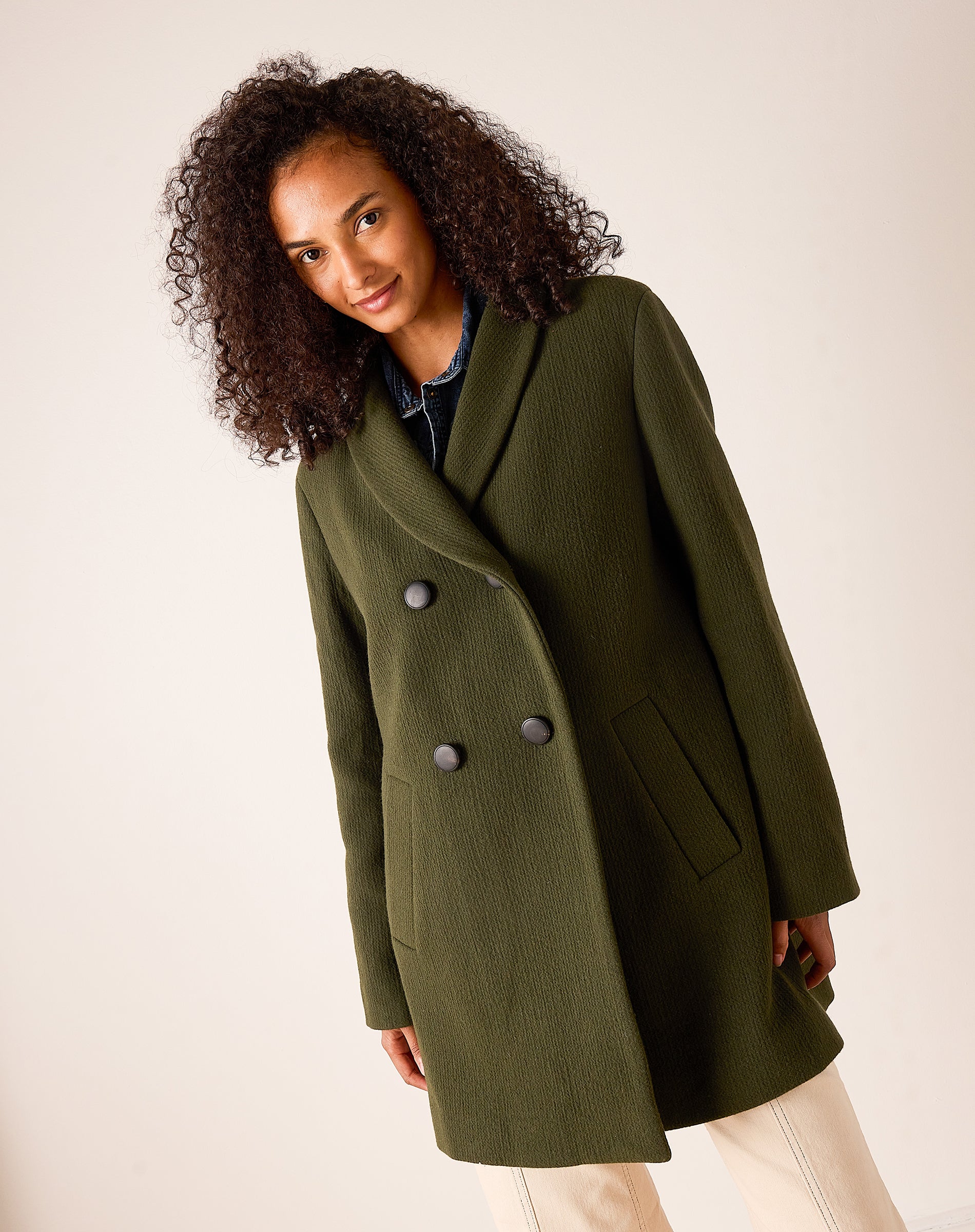 Women's travel-friendly deep olive double-breasted wool-blend coat with wide lapels and large buttons