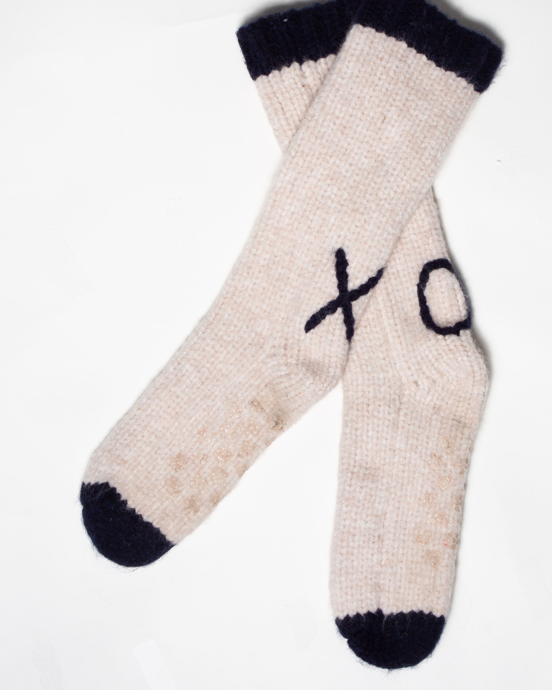 mersea sailor love xo slipper socks in oatmeal color