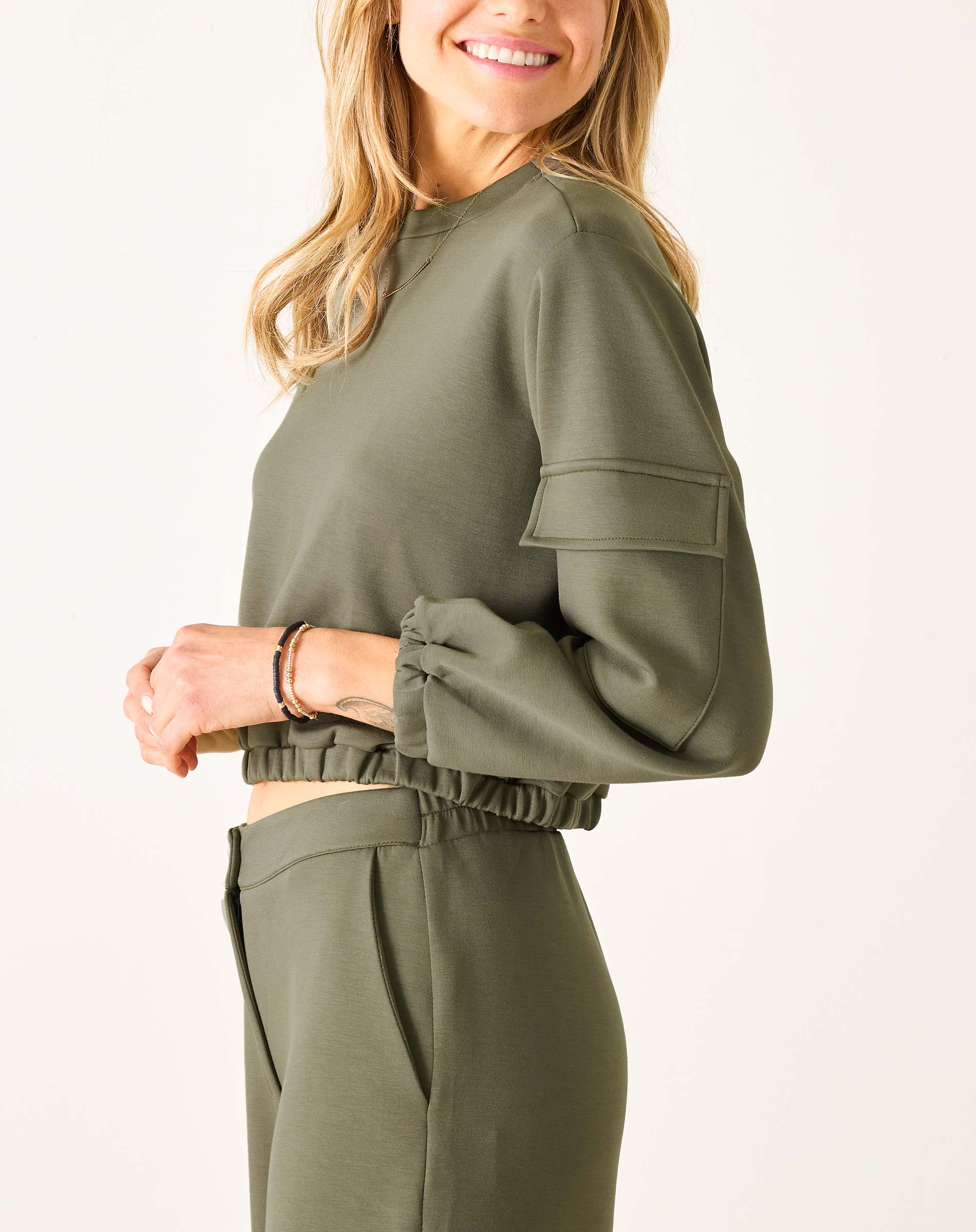 Women's Soft Scuba Cargo Sweatshirt Travel Set