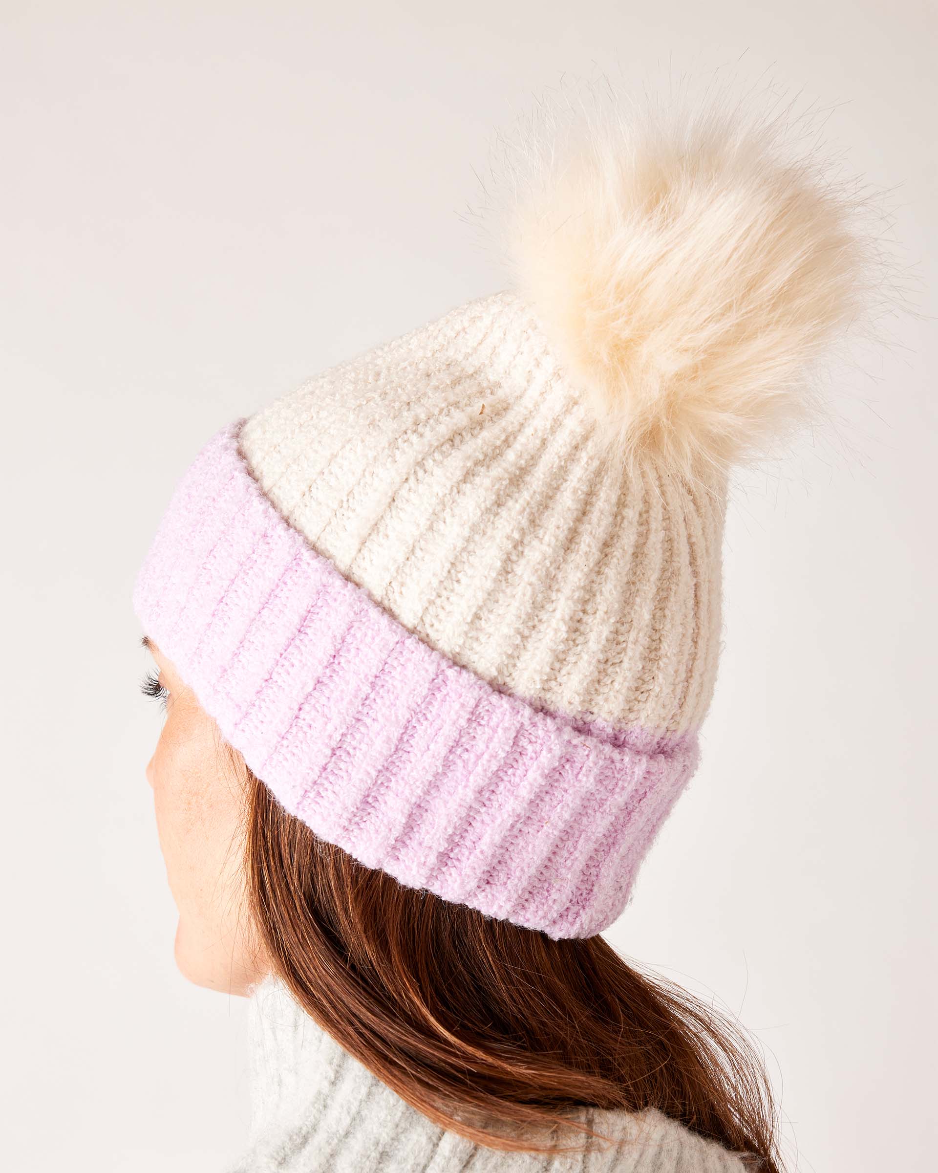 Women's Winter Beanies With Puff