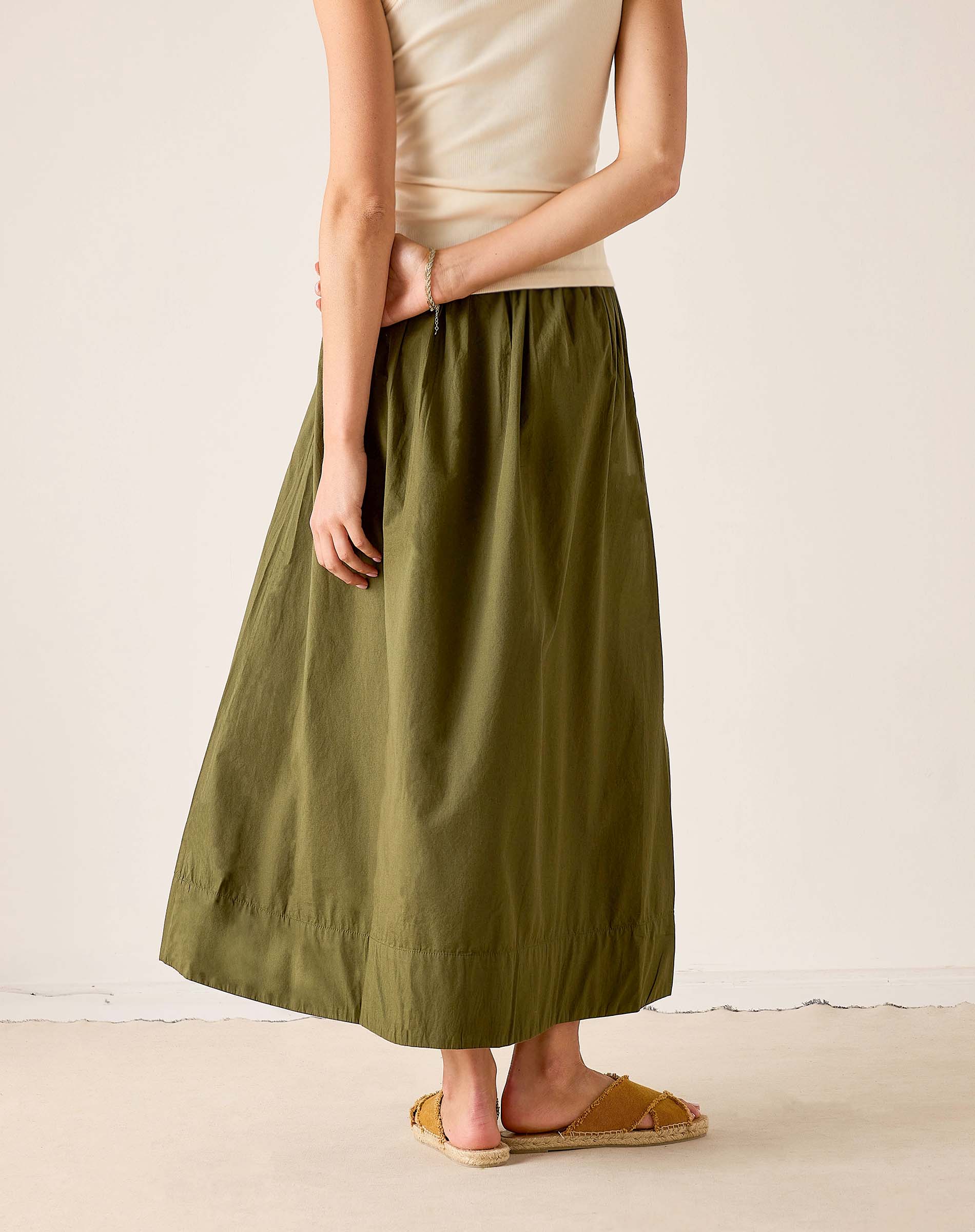 Hazel maxi skirt in a flowing wide silhouette.