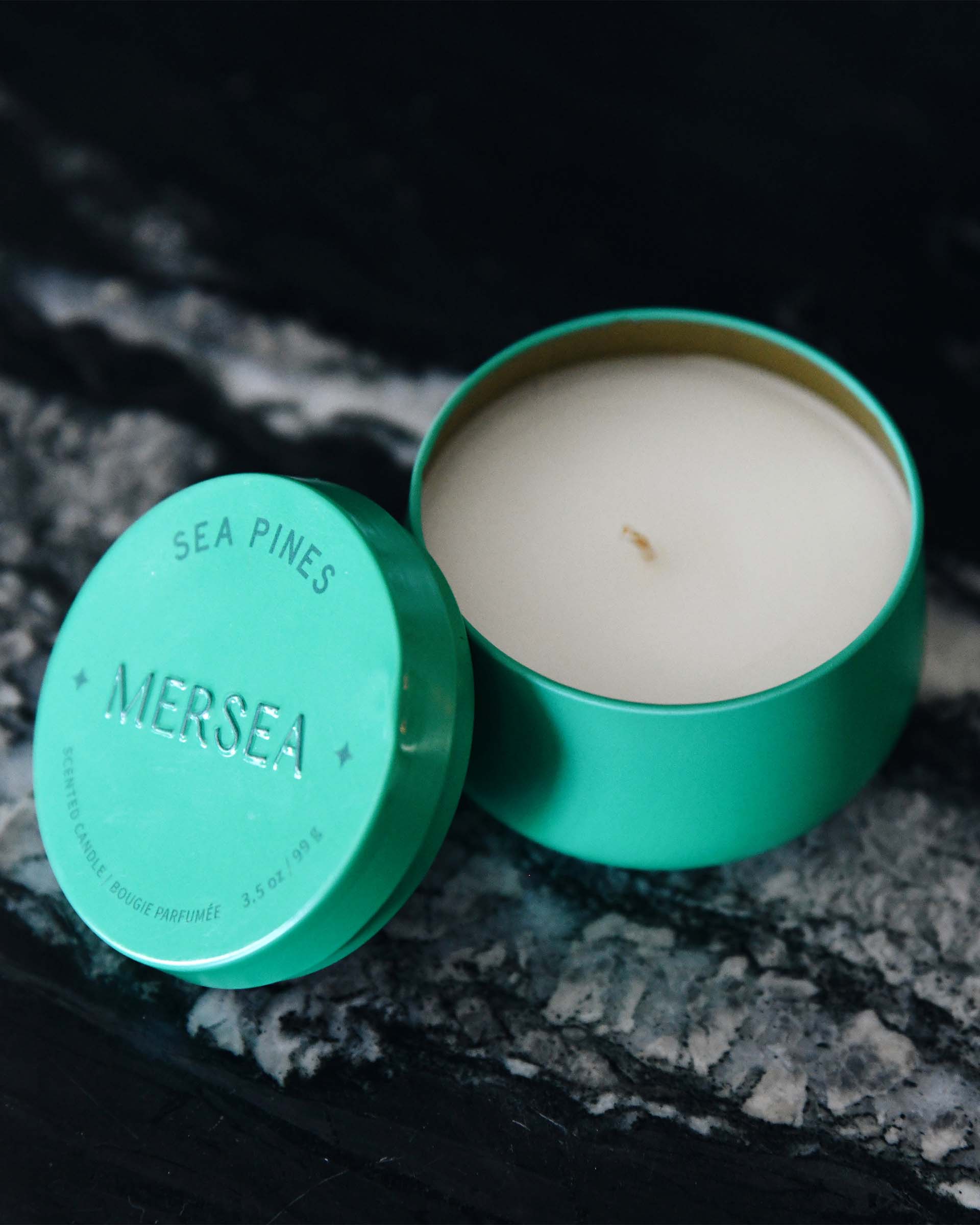 Mini Holiday Tin Candle Perfect for Gifting