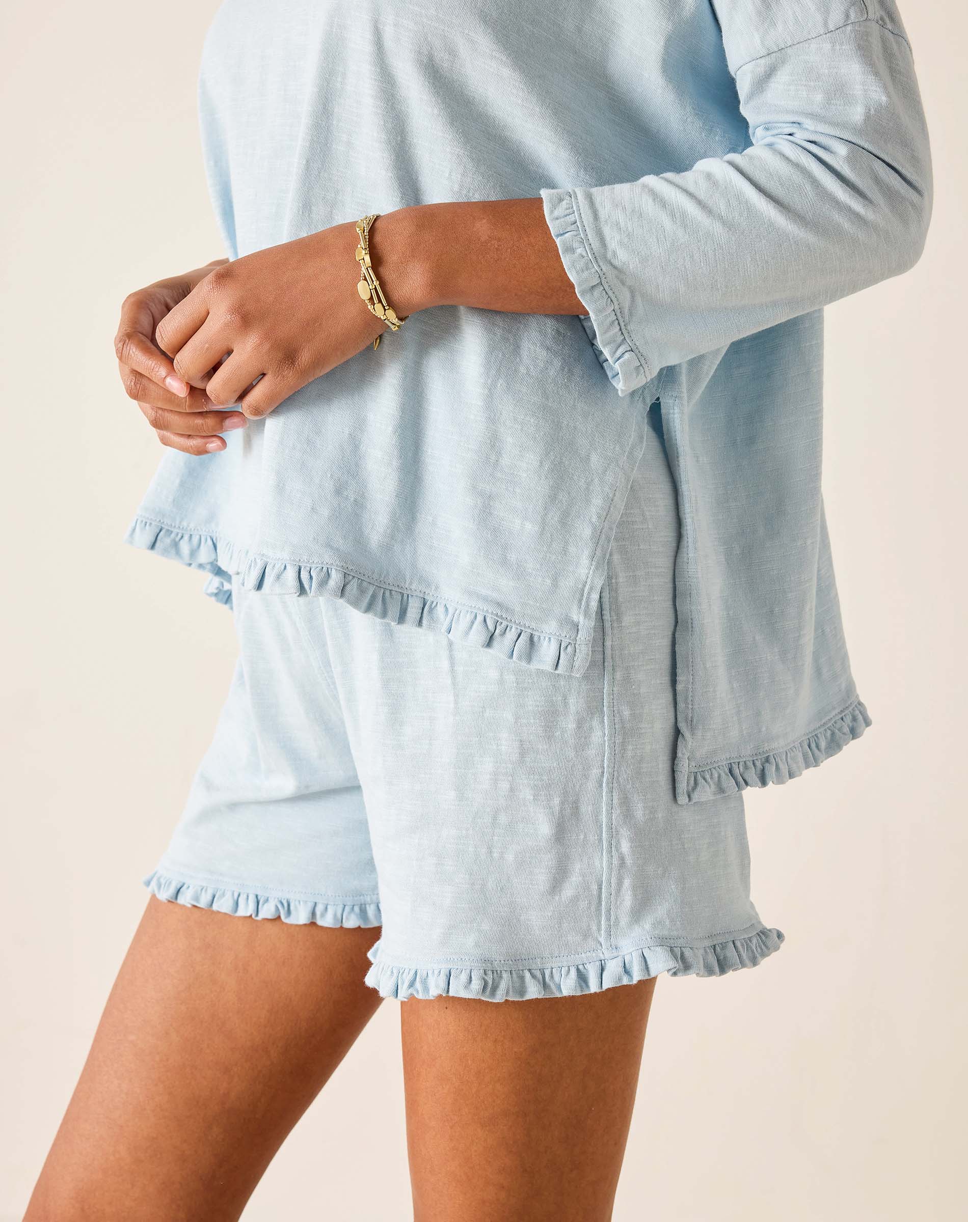 Traveler Ruffle Tee Short