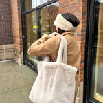 Women's Faux Fur Tote Bag with Pockets