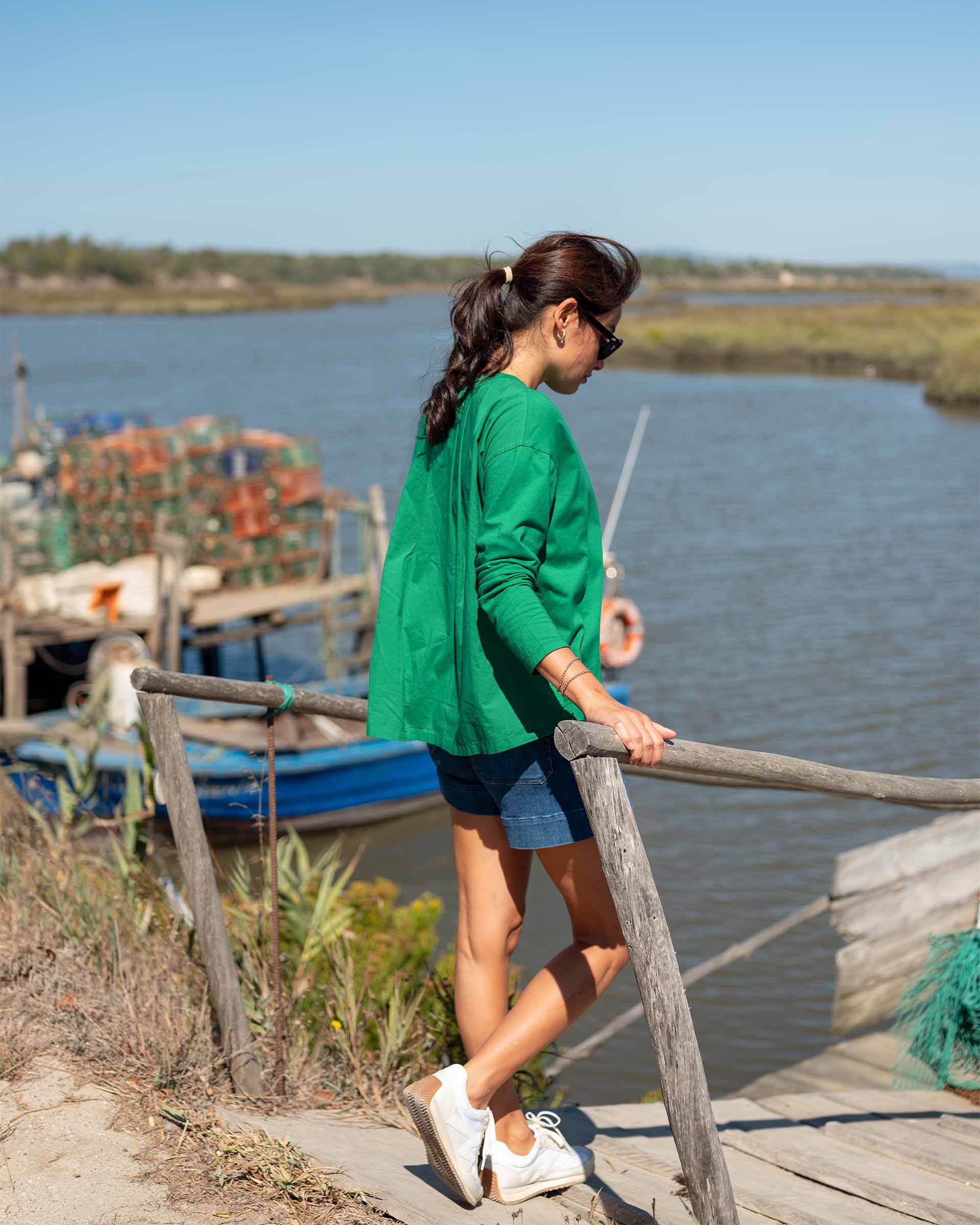 Women's Lightweight Classic Kelly Green Crewneck Tee