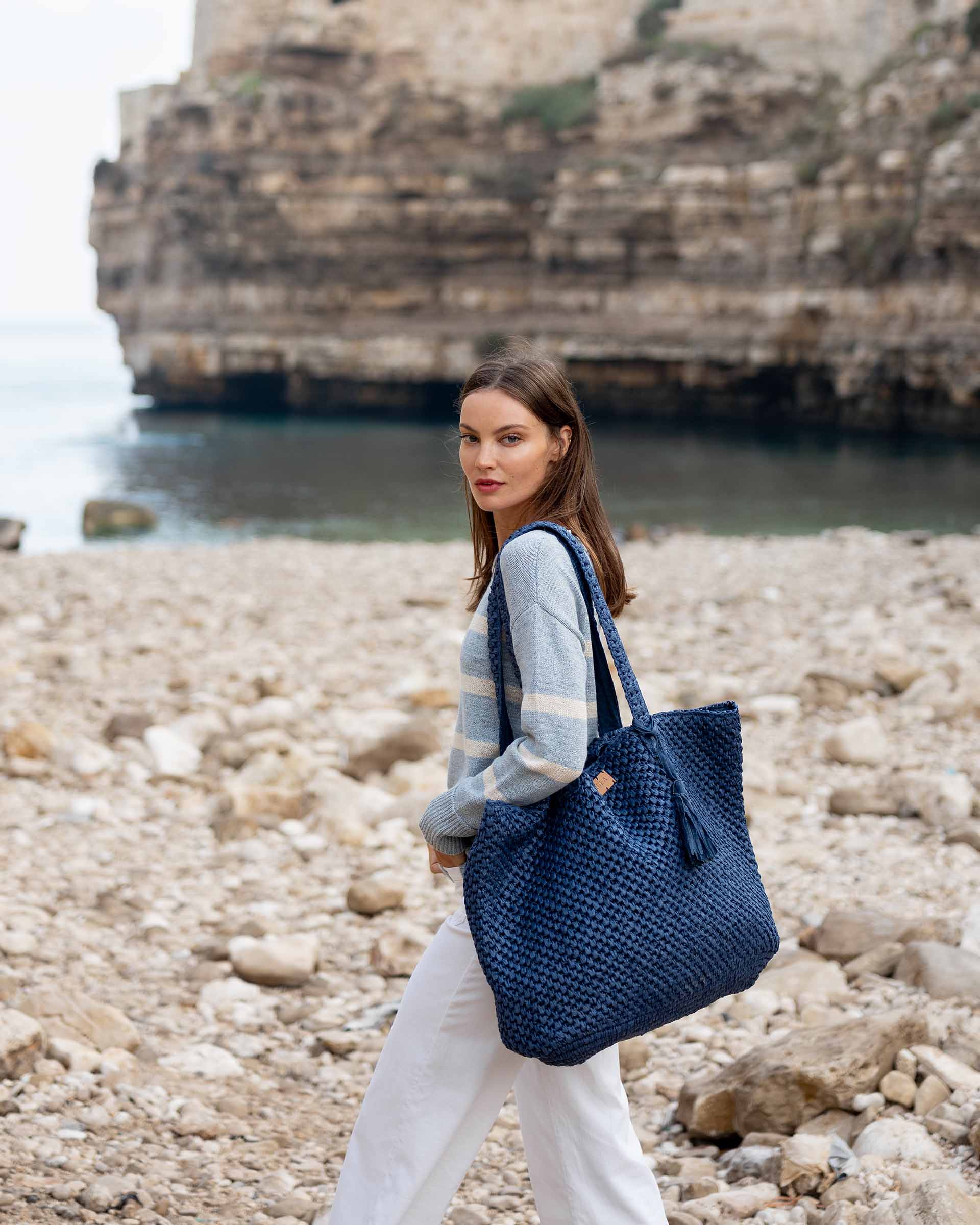 Women's Large Beach Day Navy Leather Strap Paper Straw Sun Chaser Tote Bag with Chambray Lining and Interior Pockets Travel Destination Look 2