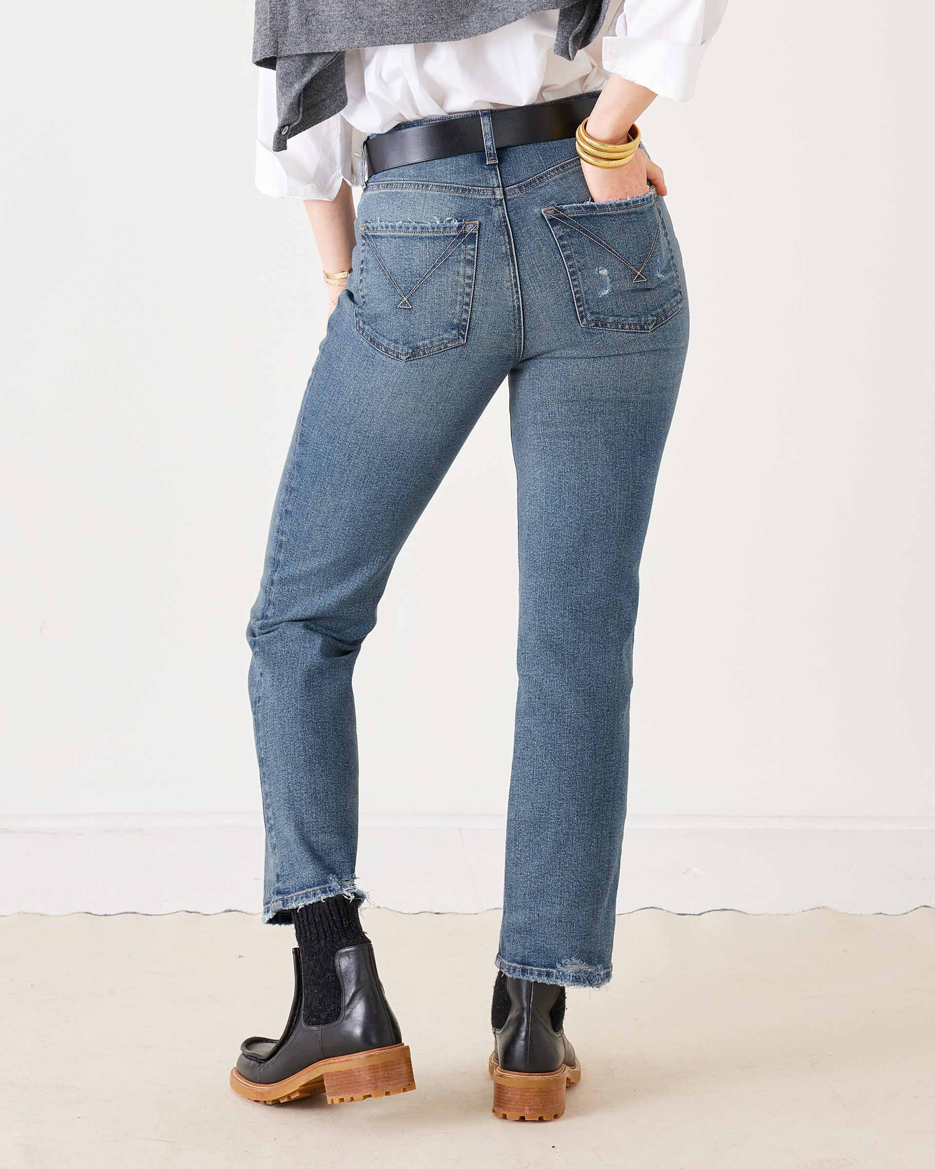 Women's Light Wash Straight Leg Jeans