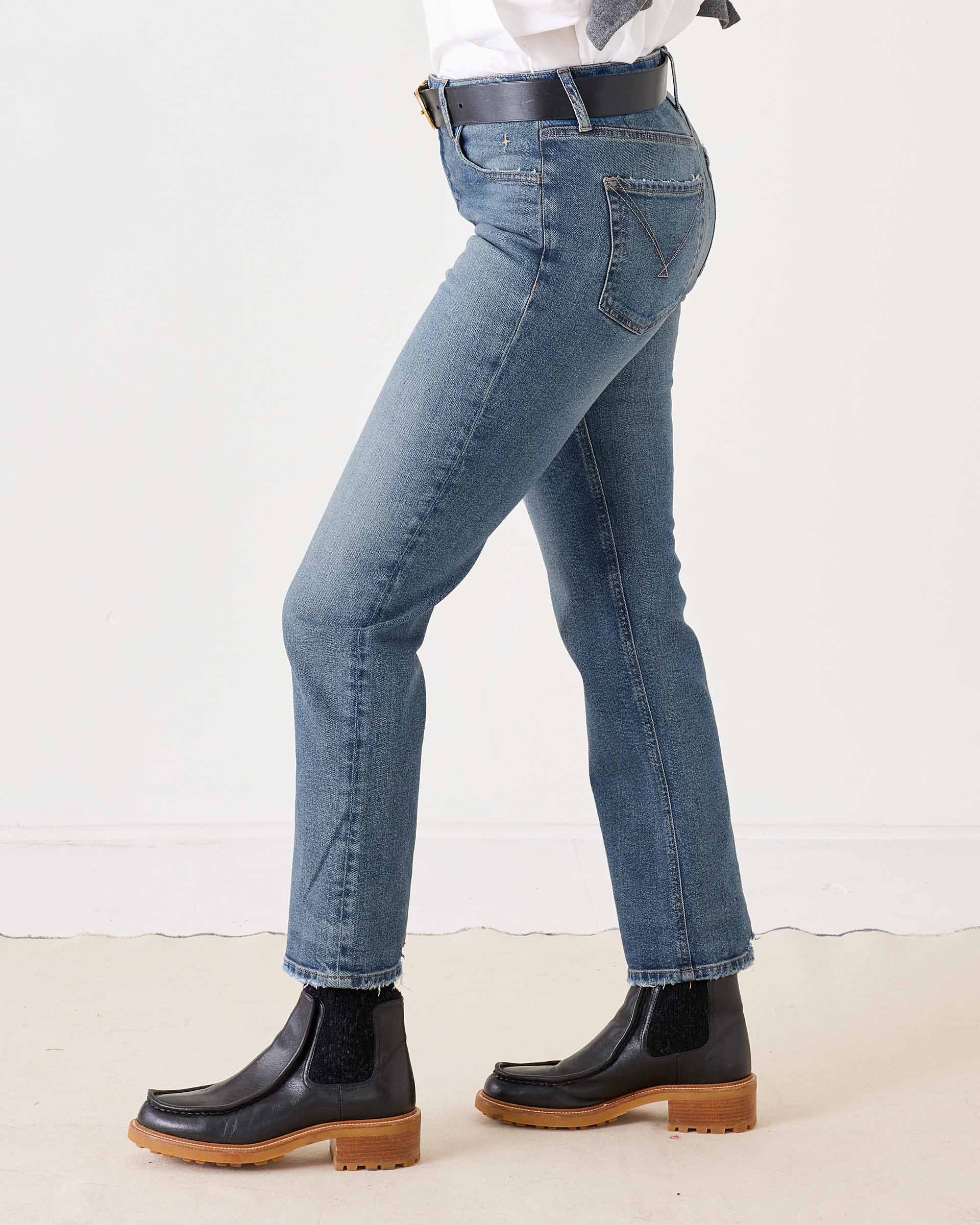 Women's Light Wash Straight Leg Jeans