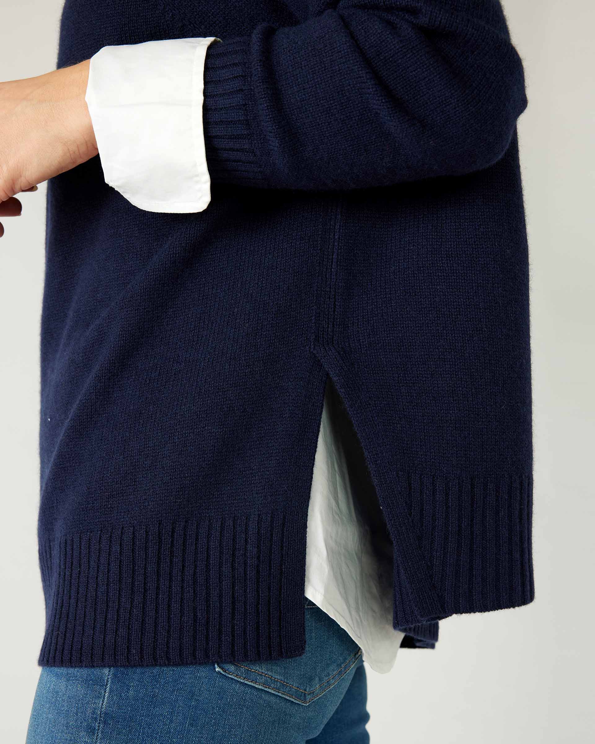 Women's Navy Cashmere Wool Blend Swingy Split Side Ribbed Collar Cuffs Hems Crewneck Pullover Sweater Side Slit Detail