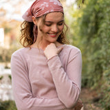 Women's Pink Fitted Cashmere Crewneck Rolled Hem Pullover Sweater Outdoor