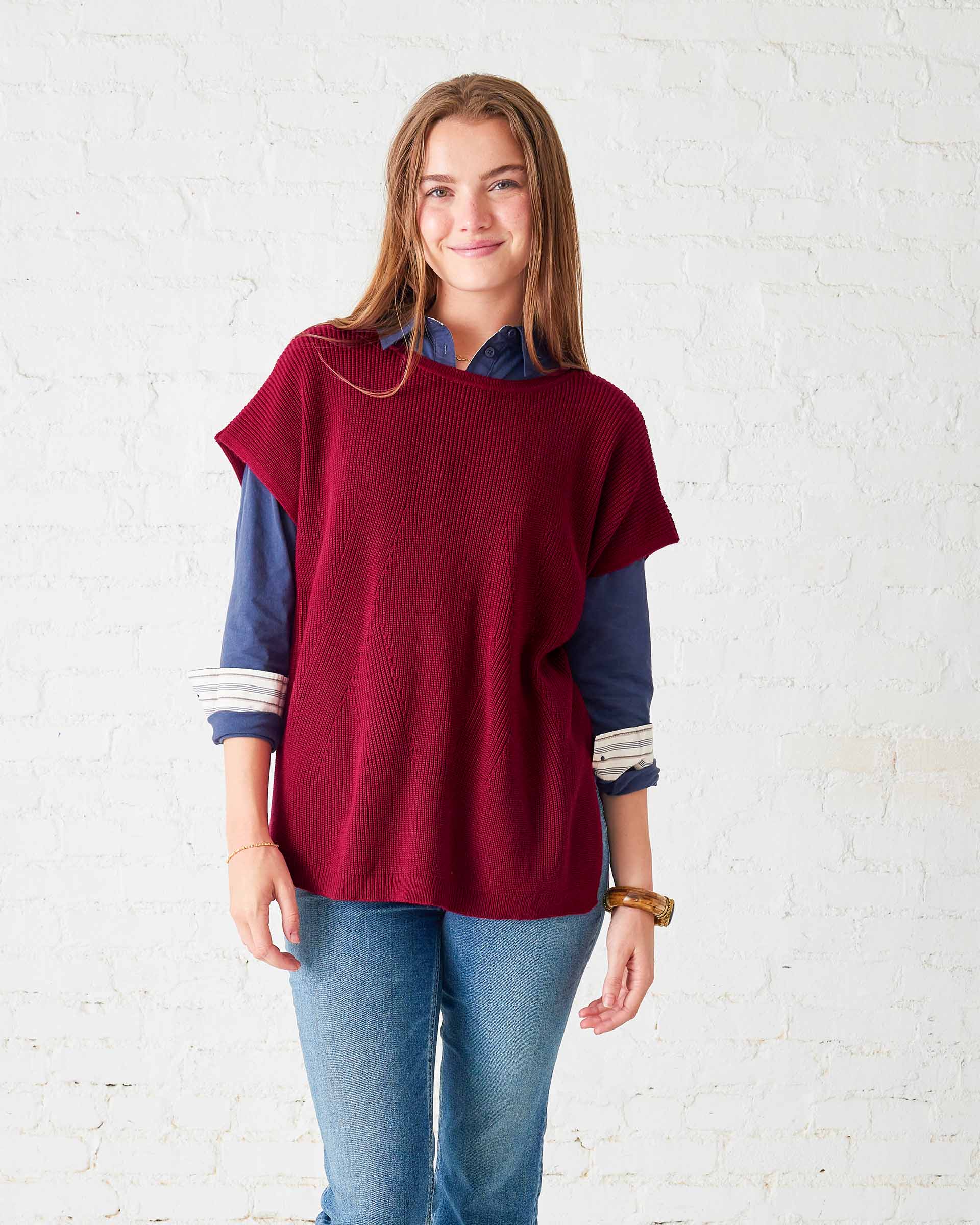 Women's One Size Red Short Sleeve Sweater With Buttons Down Back